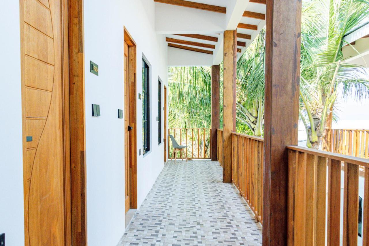 Ahiva Village Fulhadhoo Esterno foto
